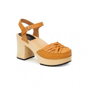 Swedish Hasbeens Elephant Platform Sandal Clogs in "Nature" (Tan) 39